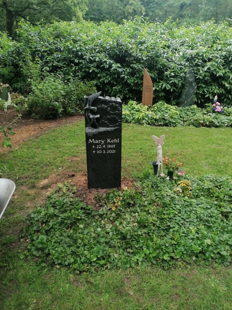 Grab von Mary Kehl