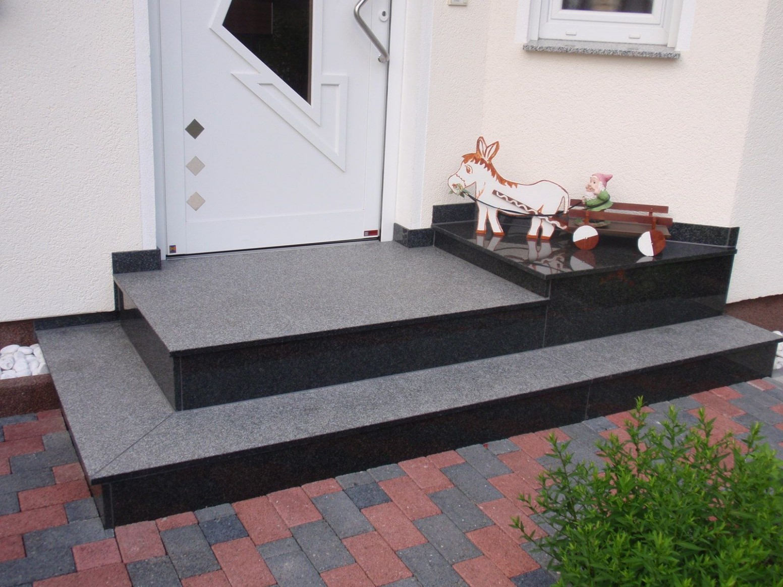 Nero Assoluto geflammt / poliert